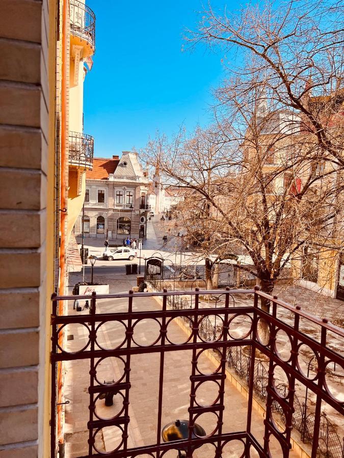 Apartment Friends Central Oradea Exterior photo